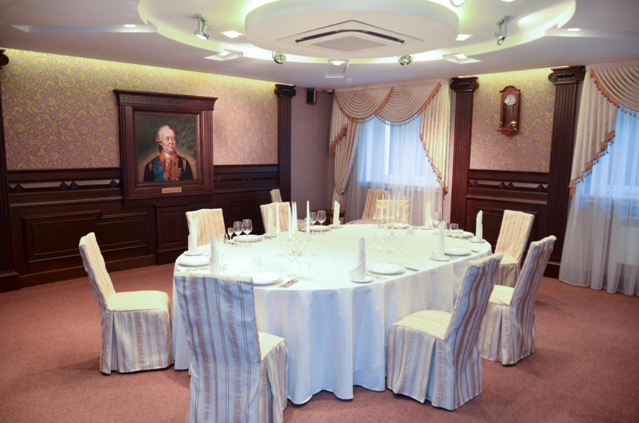Park Hotel Zamkovy Gomel Exterior photo